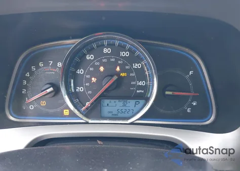 2015 Toyota Rav4 Limited z USA, uszkodzony, nr VIN 2T3YFREV3FW172621